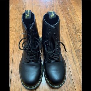 Dr.Martens women 8